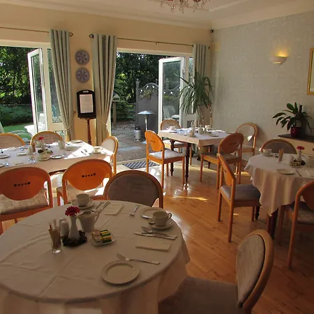 Dungimmon House Guest house 4*
